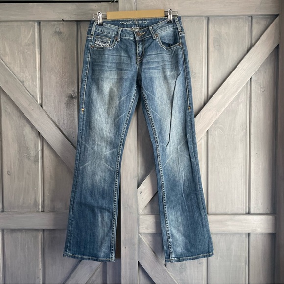 Cowgirl TUFF CO don’t fence me‎ in size 28 x 31 medium wash - Picture 2 of 7